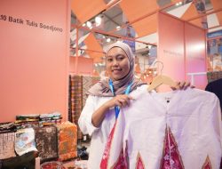 Batik Lamongan Go Internasional: Kisah Sukses UMKM yang Memukau!