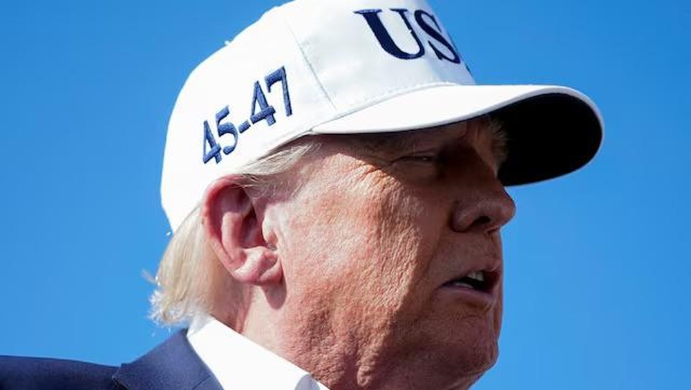 Bom Waktu Ekonomi: Trump Siap Luncurkan Tarif Impor Baru!