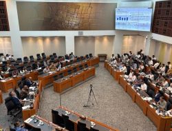 Anggaran Pendidikan Jeblok! DPR Murka, Dana Ratusan Triliun Mengambang?