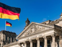 Jerman Ultimatum AS: Tarif Mobil Eropa Turun SEKARANG!