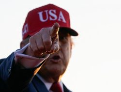 Amarah Trump: Ancaman Keras pada Raja Obat Dunia!