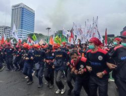 Rahasia Investasi Asing: Surga Investasi Bukan di Negara ‘Liar’, Melainkan di Negara yang Sayang Pekerja!