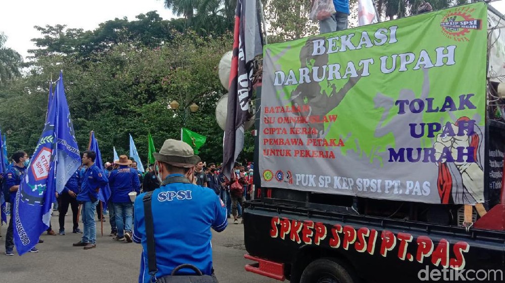 UMP Naik? Investasi Bisa Lari, Pengusaha Angkat Bicara!