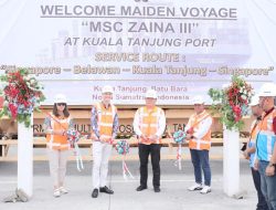 Kuala Tanjung Ukir Sejarah, Layani Kapal Raksasa Dunia!