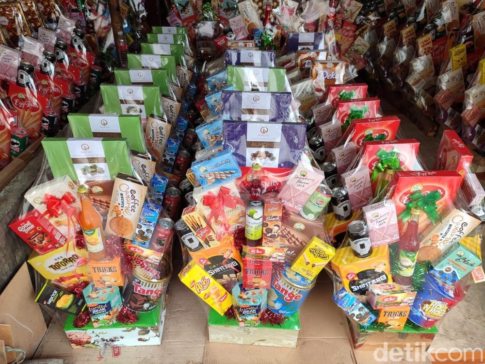 Mengejutkan! Begini Nasib Parsel Natal Tak Laku di Pasar Cikini