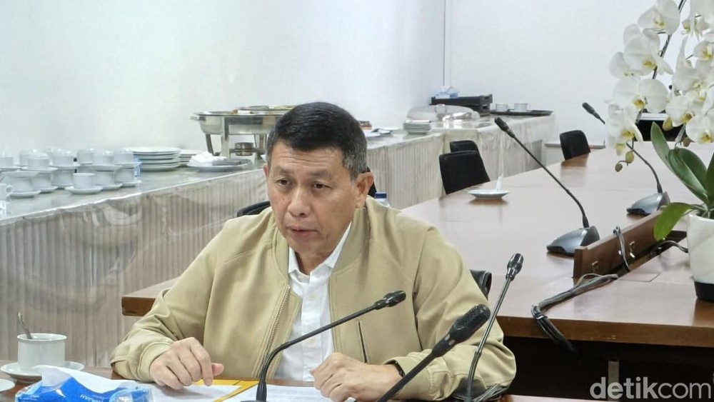 TERBONGKAR! Kapal Asing 'Main Mata' Pajak, Triliunan Rupiah Menguap!