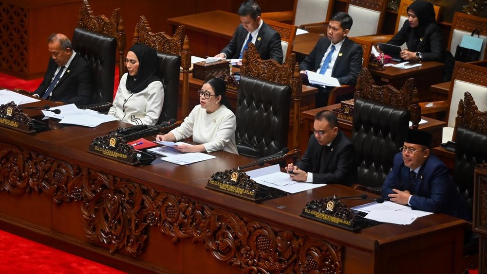 Keputusan Strategis DPR: Kapal Jepang Merapat, Hibah Korea Batal!