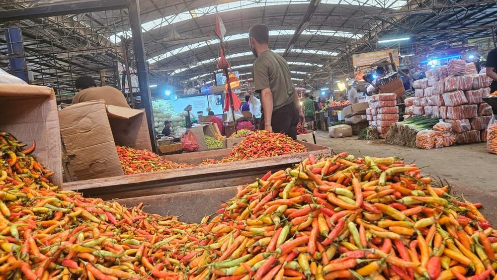 Dompet Lega! Harga Cabai dan Ayam Ras Terjun Bebas di Pasar?